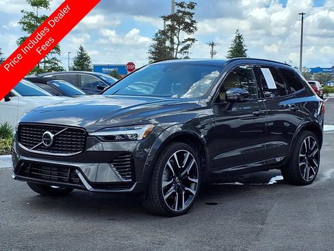 Used 2024 Volvo XC60 T8 Ultimate w/ Protection Package Premier AWD/4WD image 3