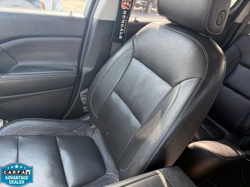 Used 2017 GMC Acadia SLT AWD/4WD image 4