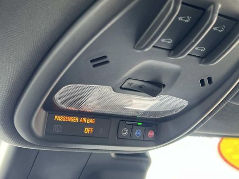 Used 2024 Chevrolet Trax RS w/ Sunroof Package FWD image 26