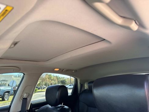 Used 2017 INFINITI QX70 Base image 25