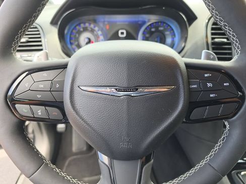 Used 2023 Chrysler 300 S w/ Comfort Group RWD image 40