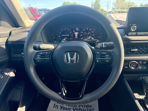 Used 2023 Honda Accord EX image 12