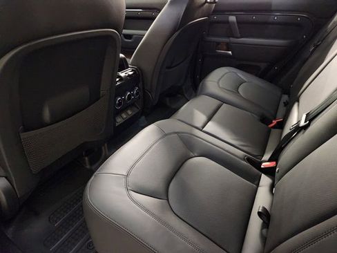 New 2026 Land Rover Defender 110 X-Dynamic SE image 28