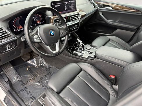 Used 2023 BMW X4 xDrive30i image 16