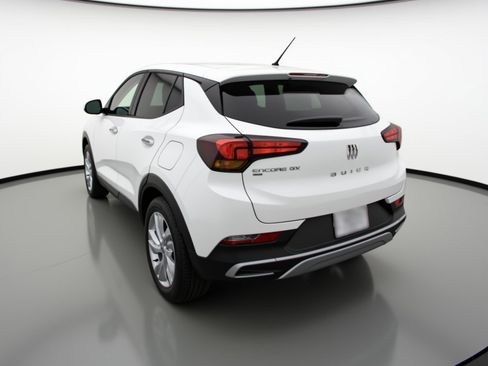 Used 2025 Buick Encore GX Preferred AWD/4WD image 5