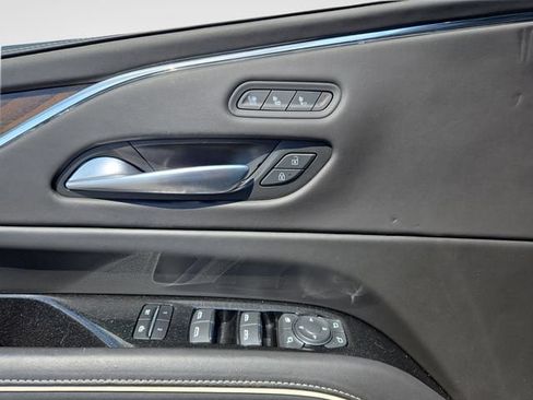 Certified 2023 Cadillac Escalade Sport Platinum w/ Heavy-Duty Trailer Package AWD/4WD image 18