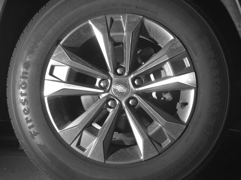 Used 2025 Chevrolet Equinox LT FWD image 13