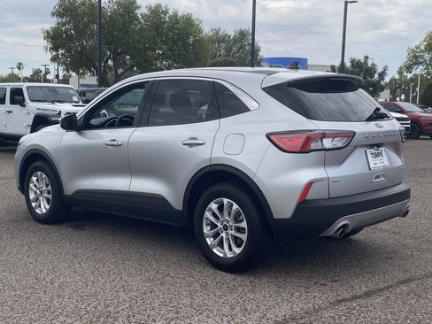 Used 2020 Ford Escape SE AWD/4WD image 4