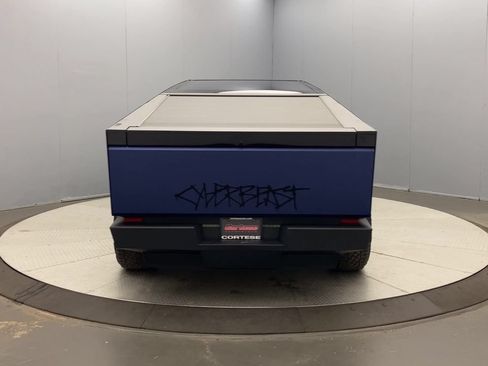 Used 2024 Tesla Cybertruck Cyberbeast AWD/4WD image 4