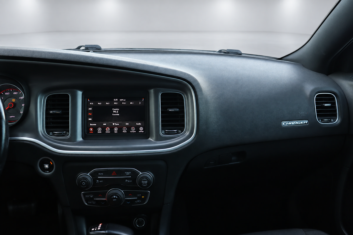 Used 2022 Dodge Charger SXT RWD image 31