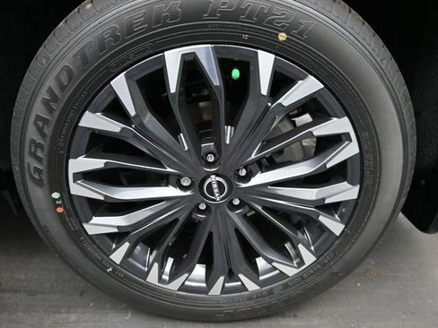 New 2026 Nissan Rogue Platinum w/ Platinum Premium Package image 15