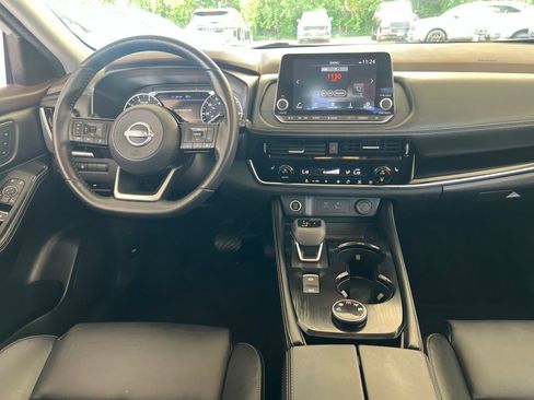 Used 2023 Nissan Rogue SL AWD/4WD image 18