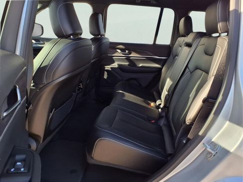 New 2025 Jeep Grand Cherokee Limited w/ Trailer Tow Package image 11