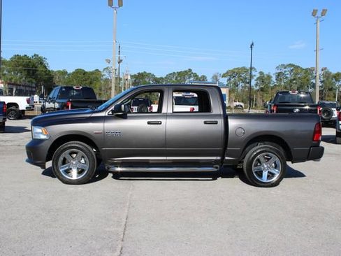 Used 2017 RAM 1500 Express image 6