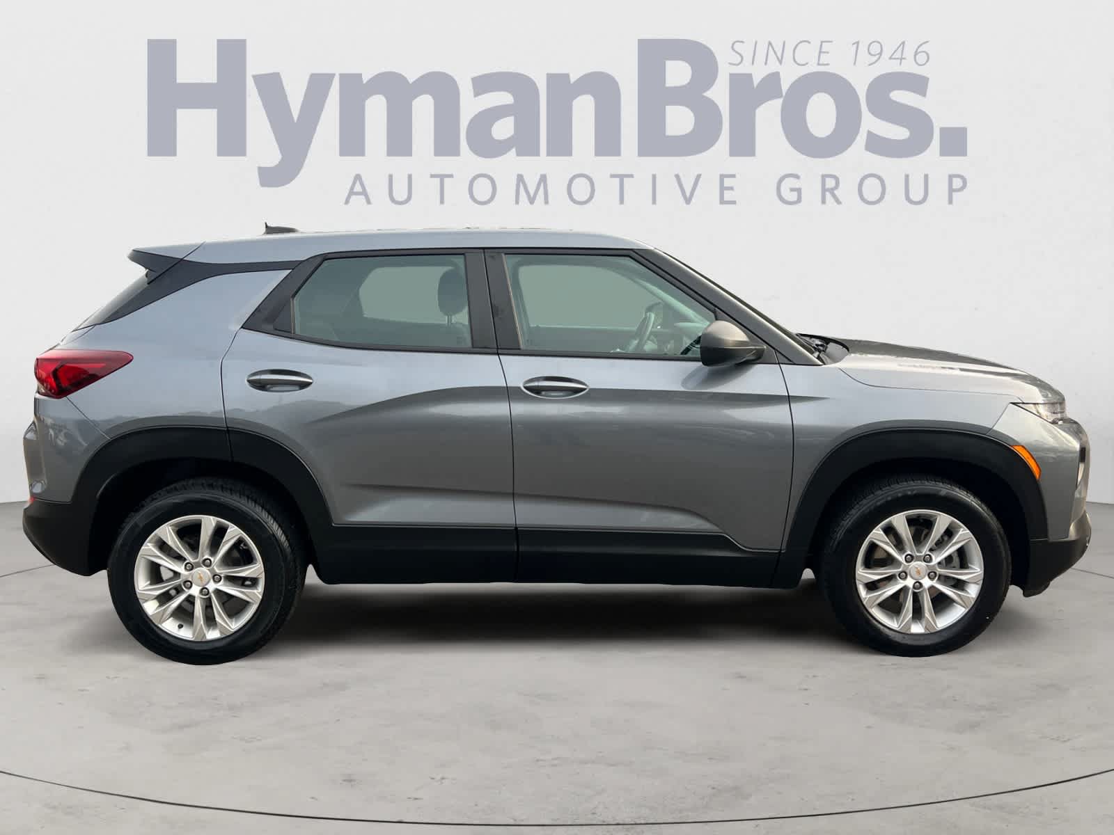 Used 2021 Chevrolet TrailBlazer LS AWD/4WD image 2