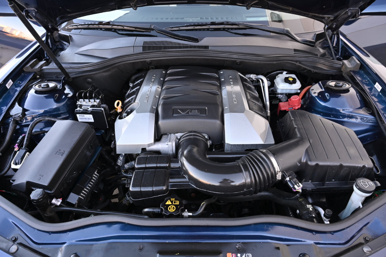 Used 2012 Chevrolet Camaro SS RWD image 33