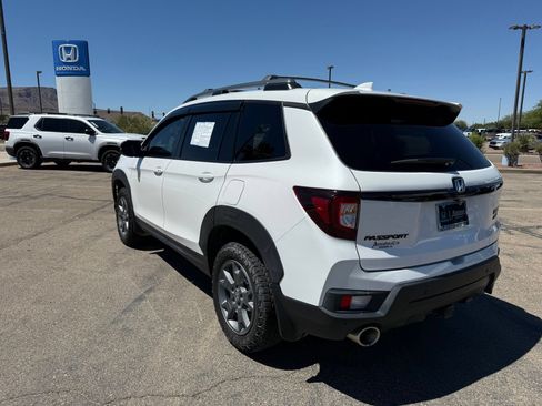 Certified 2025 Honda Passport TrailSport image 9