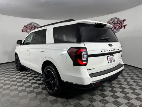 Used 2024 Ford Expedition Limited AWD/4WD image 5
