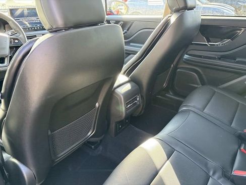 New 2026 Lincoln Corsair Reserve image 17