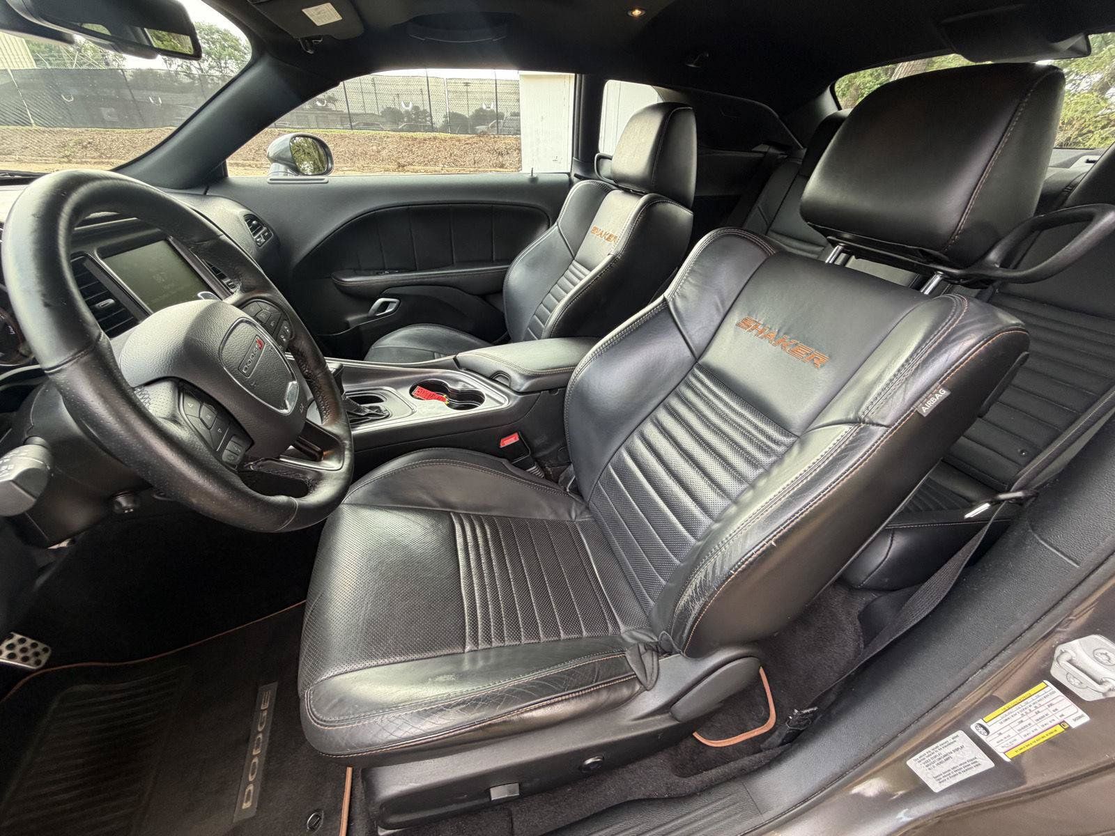 Used 2016 Dodge Challenger R/T Scat Pack RWD image 9