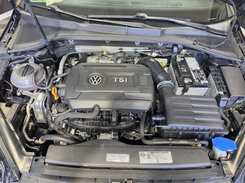 Used 2016 Volkswagen GTI SE FWD image 36