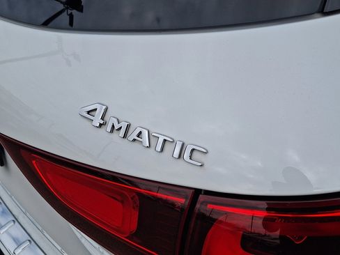 Used 2021 Mercedes-Benz GLA 250 4MATIC image 16