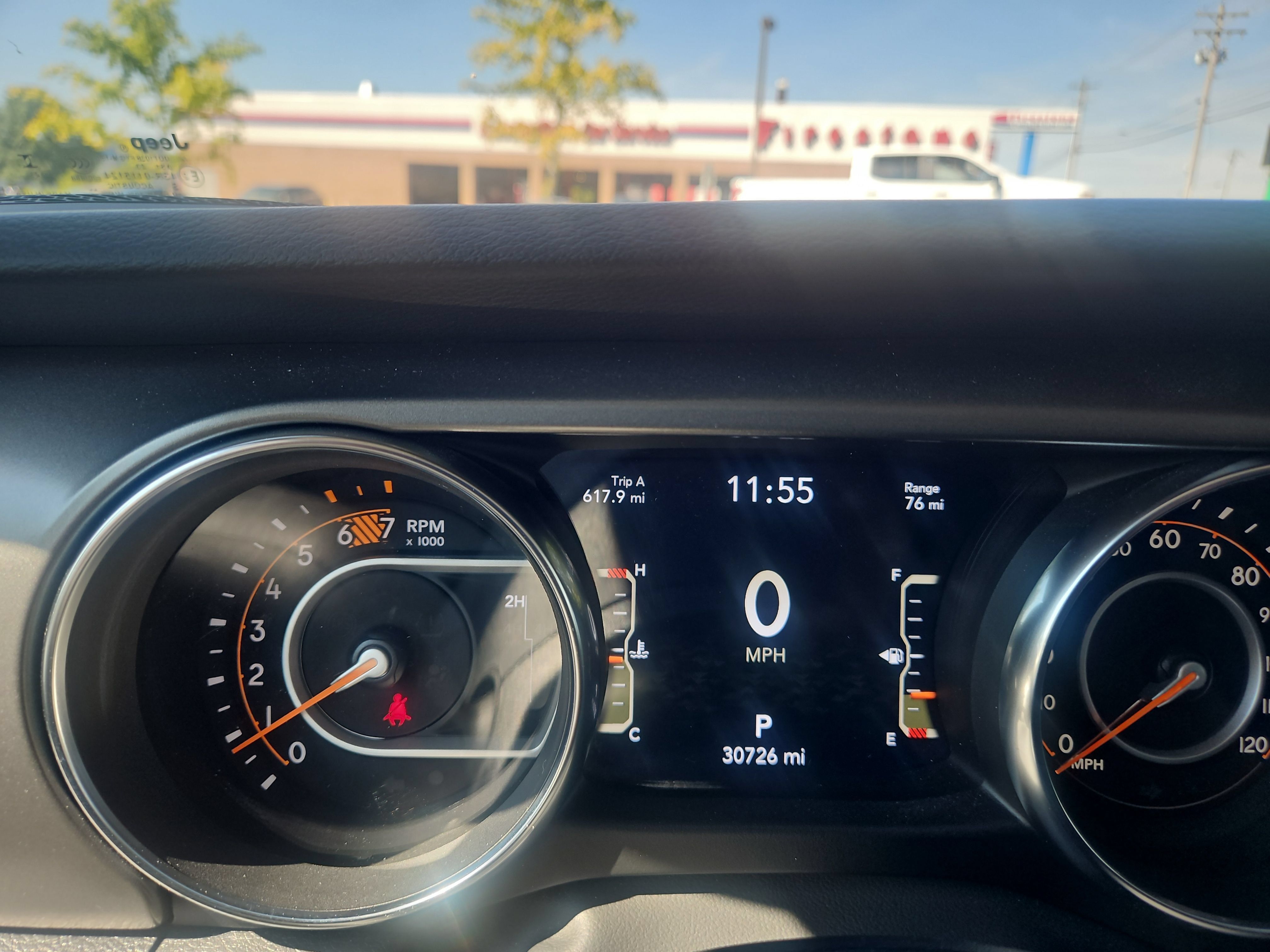 Used 2023 Jeep Wrangler Sport AWD/4WD image 6