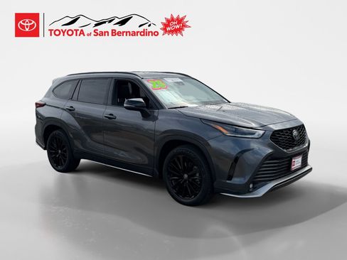 Certified 2025 Toyota Highlander XSE AWD/4WD image 7