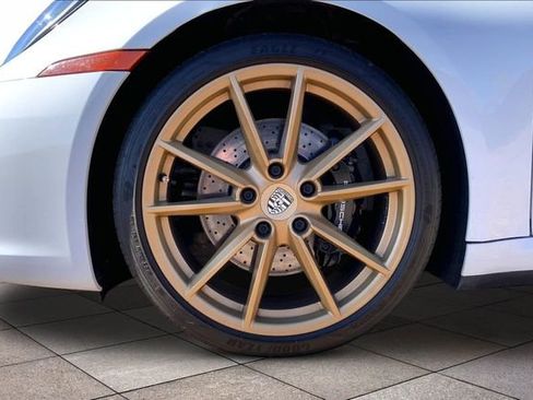 Used 2020 Porsche 911 Carrera S RWD image 9