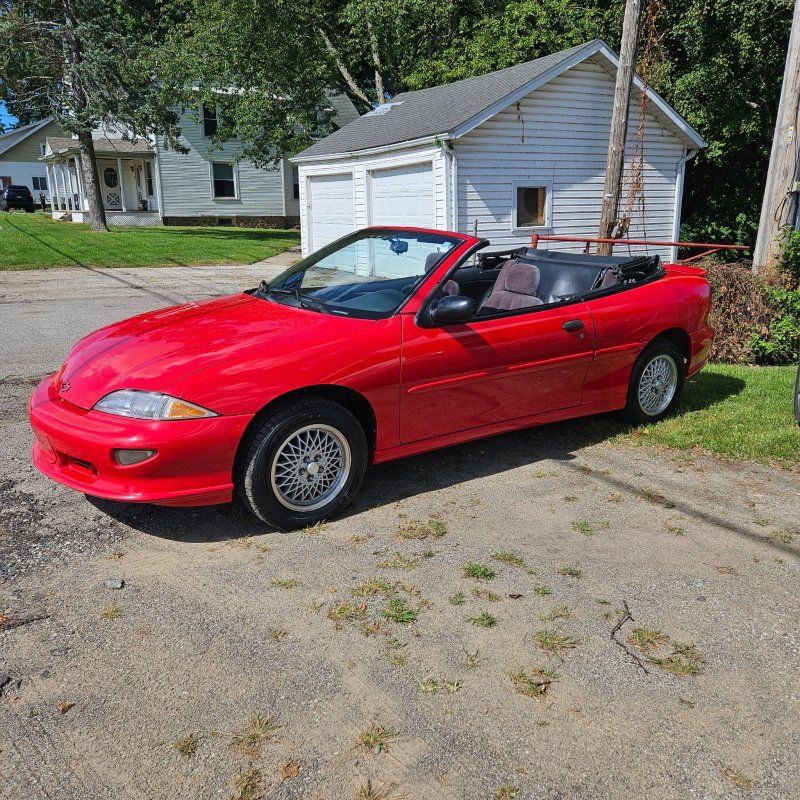 Used 1999 Chevrolet Cavalier Z24 FWD image 2