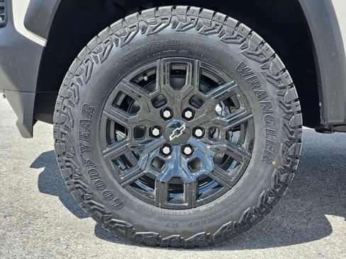New 2026 Chevrolet Colorado Trail Boss AWD/4WD image 7