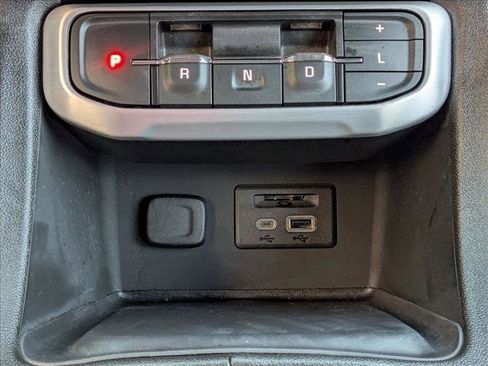 Certified 2023 GMC Acadia SLT image 12