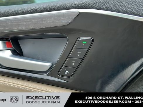 Used 2022 Acura MDX SH-AWD w/ Advance Package image 21