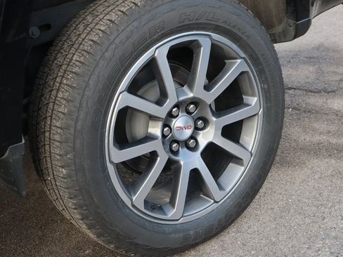 Used 2022 GMC Canyon Denali image 36