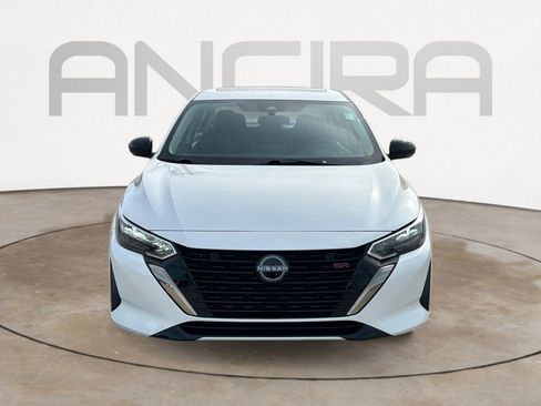 Used 2025 Nissan Sentra SR w/ SR Premium Package FWD image 5