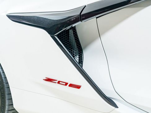 Used 2025 Chevrolet Corvette Z06 w/ Stealth Interior Trim Package RWD image 41