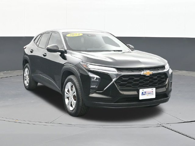 Used 2024 Chevrolet Trax LS FWD image 19