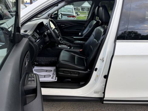 Used 2019 Honda Pilot Touring image 8