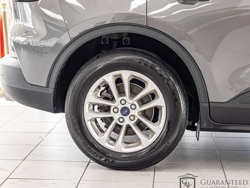 Used 2021 Ford Escape SE w/ Cold Weather Package FWD image 10