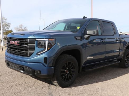 New 2026 GMC Sierra 1500 Elevation w/ LPO, Elevation Black Package image 3