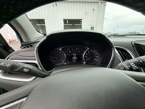 Certified 2023 Chevrolet Equinox Premier FWD image 12