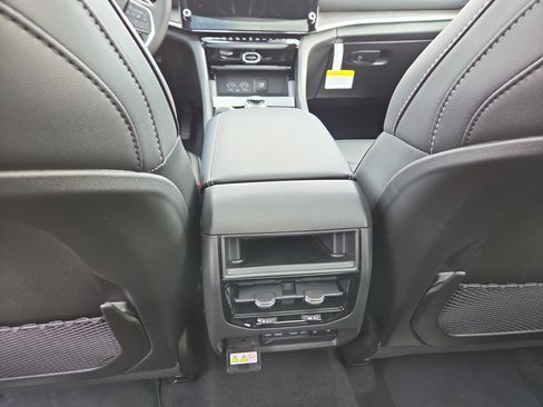 New 2026 Jeep Grand Cherokee Limited AWD/4WD image 10