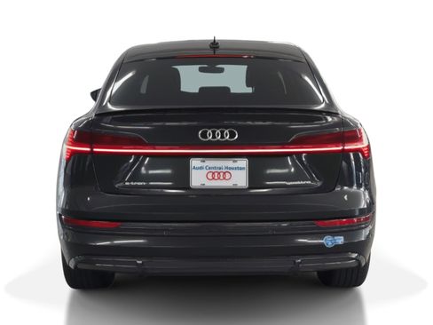 Used 2021 Audi e-tron Premium w/ Black Optic Package image 10