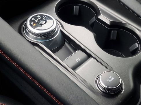 Used 2025 Ford Explorer ST image 28