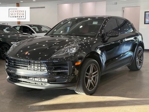 Used 2020 Porsche Macan S AWD/4WD image 1