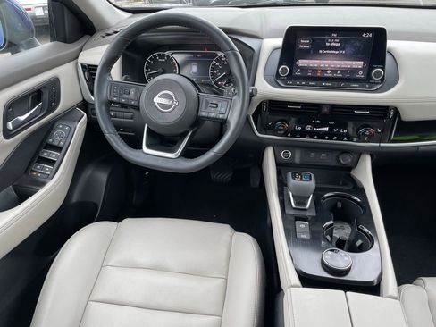 Used 2023 Nissan Rogue SL image 6