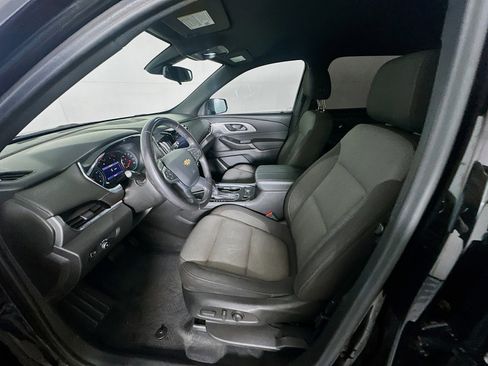 Used 2022 Chevrolet Traverse LT image 13