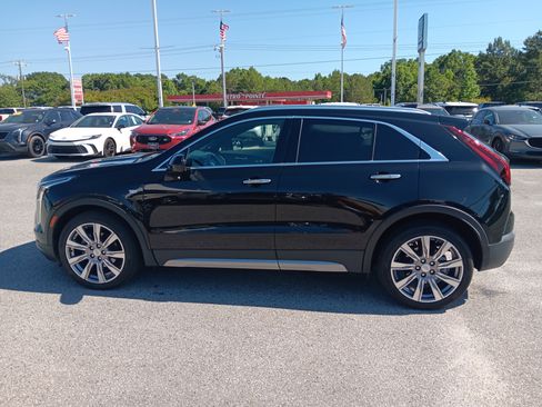 Used 2019 Cadillac XT4 Premium Luxury FWD image 3