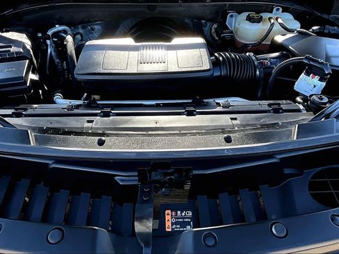 Certified 2025 Chevrolet Tahoe LT image 31