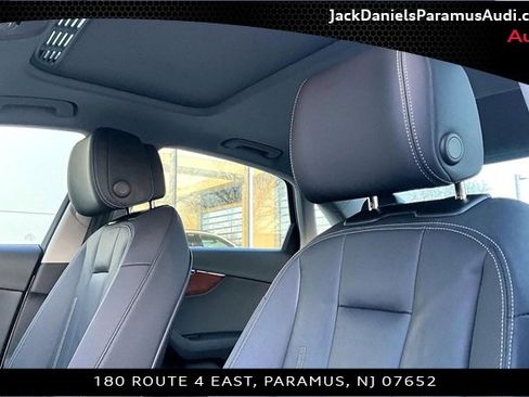 Used 2023 Audi A4 2.0T Premium w/ Convenience Package image 17